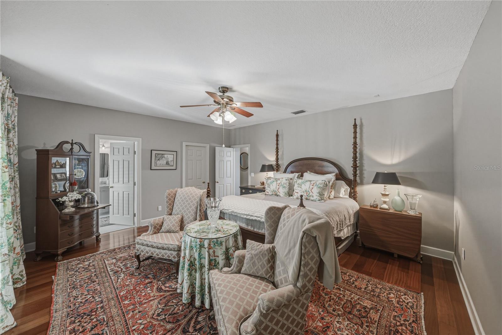 MISSION VALLEY ESTATES - Residential