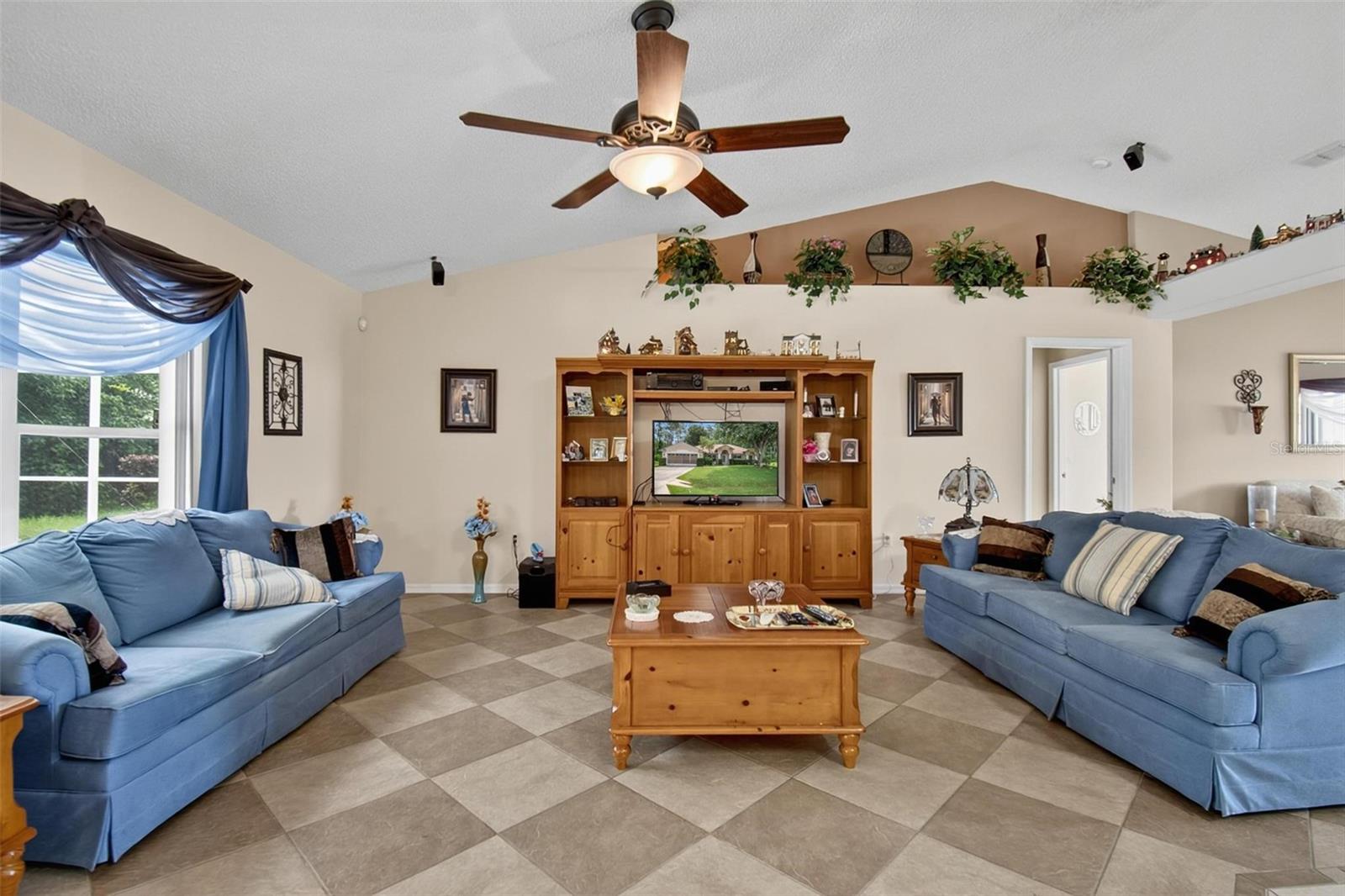 PALM COAST/EASTHAMPTON SEC 34 - Residential