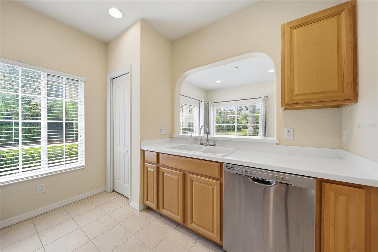THE TWNHMS AT LIGHTHOUSE COVE IV - Residential