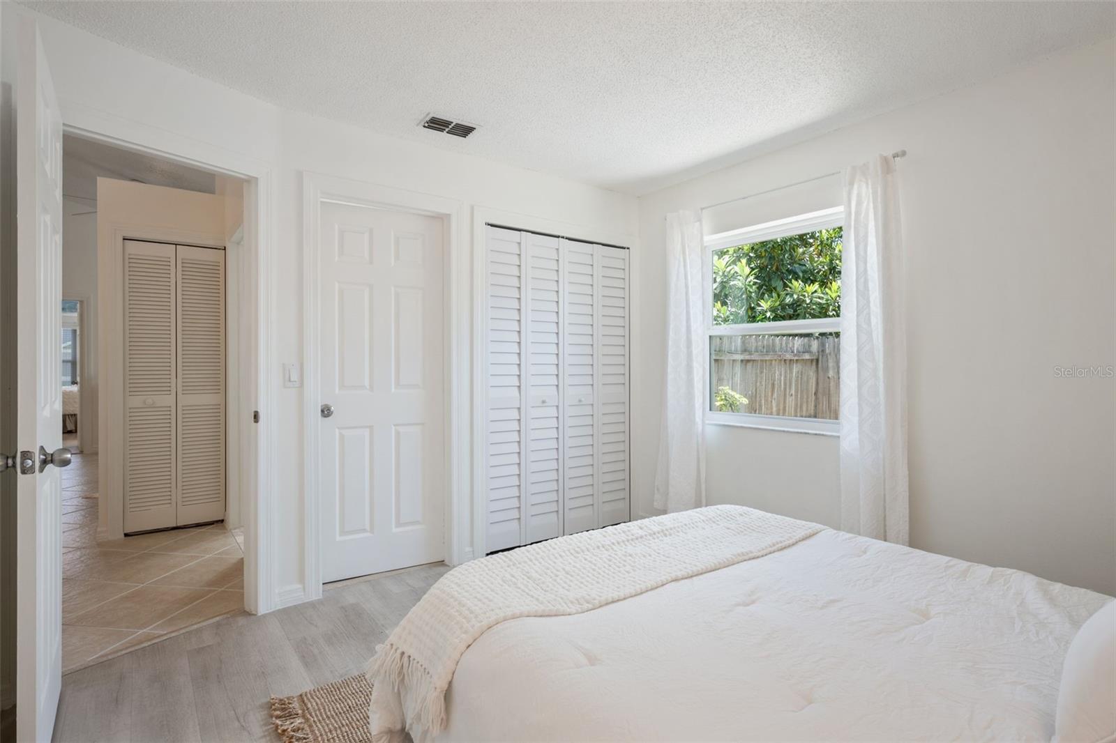 RESERVE AT THE CROSSINGS PH 1 THE - Residential