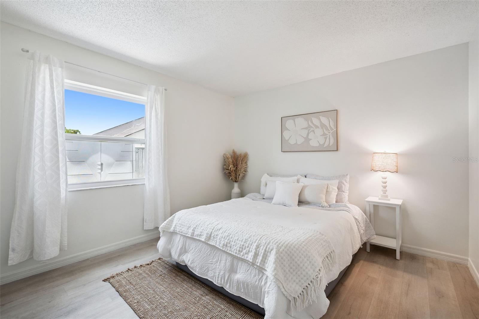 RESERVE AT THE CROSSINGS PH 1 THE - Residential