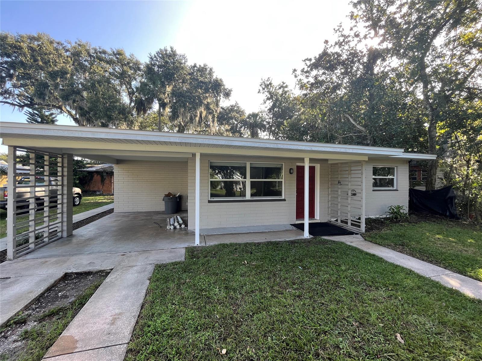 Now available for showing. 3 bedroom 2 bathroom house for rent. Excellent location. Walk to down town Canal St and Riverside Park. Close to all shopping and public transportation. 5 minutes to Flagler Ave and beach. Large shaded lot with mature oak trees and natural landscaping. Extra parking for additional vehicles. The back yard has a large storage shed. NO HOA. This home was renovated with new kitchen, bathrooms and over head recessed lighting. Low maintenance terrazzo floors. Natural gas appliances. 12 month minimum lease with renewal. Utilities not included. Not all pets accepted. Lawn/landscaping included in rent.