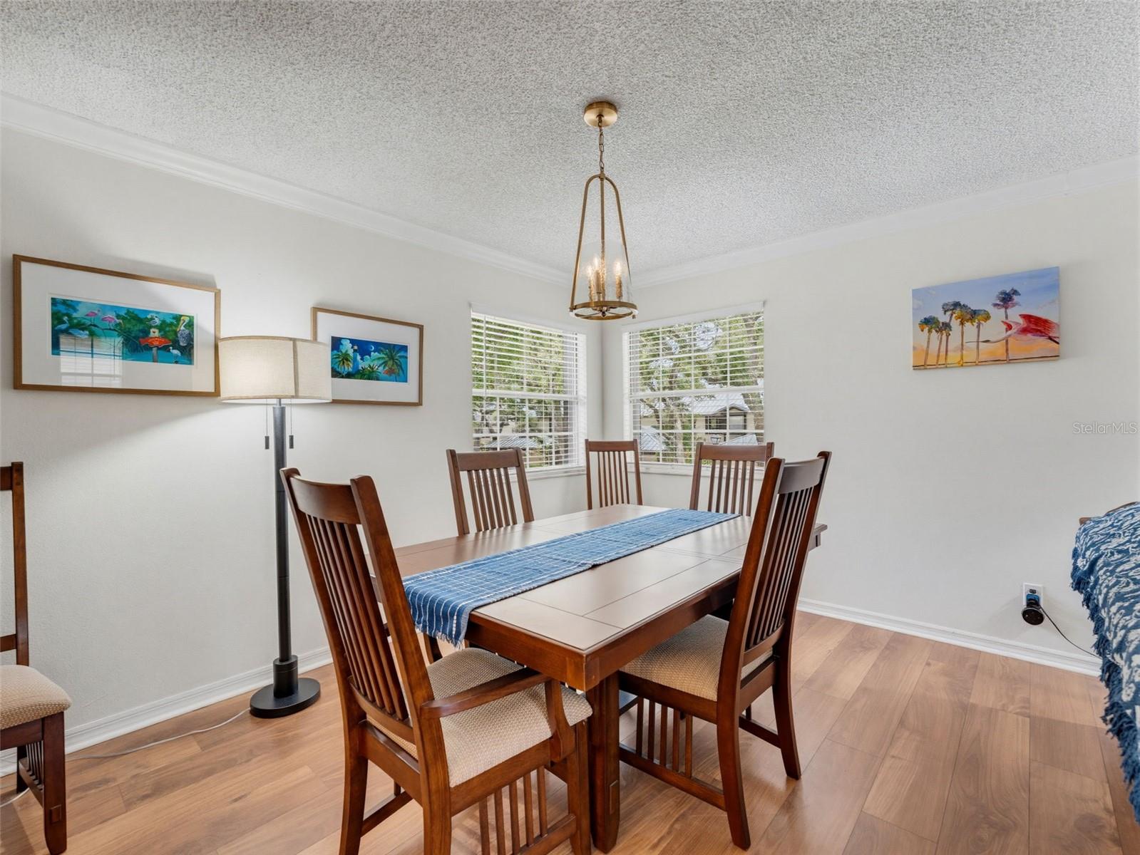 LAUREL OAKS AT COUNTRY WOODS CONDO - Residential