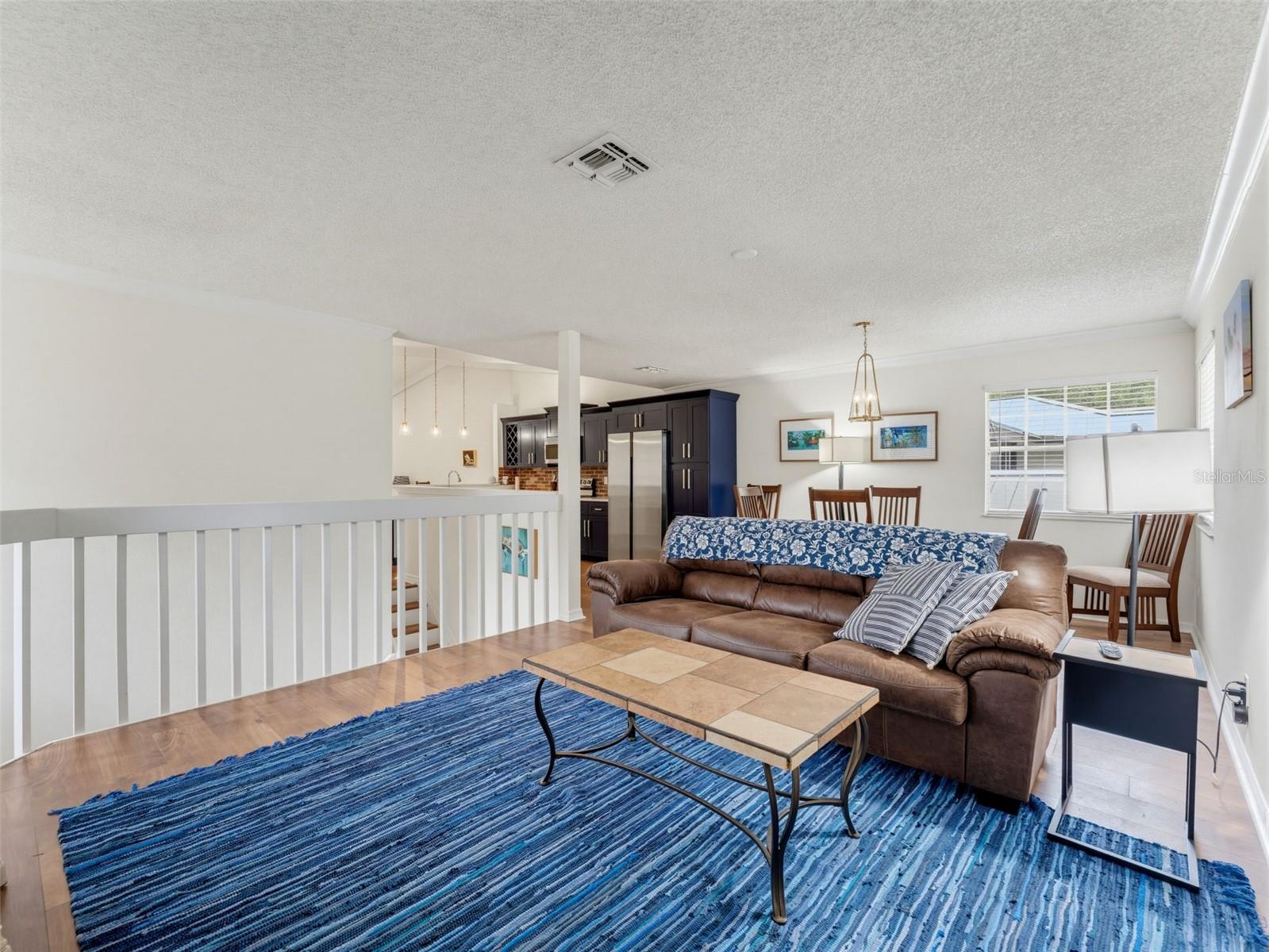 LAUREL OAKS AT COUNTRY WOODS CONDO - Residential