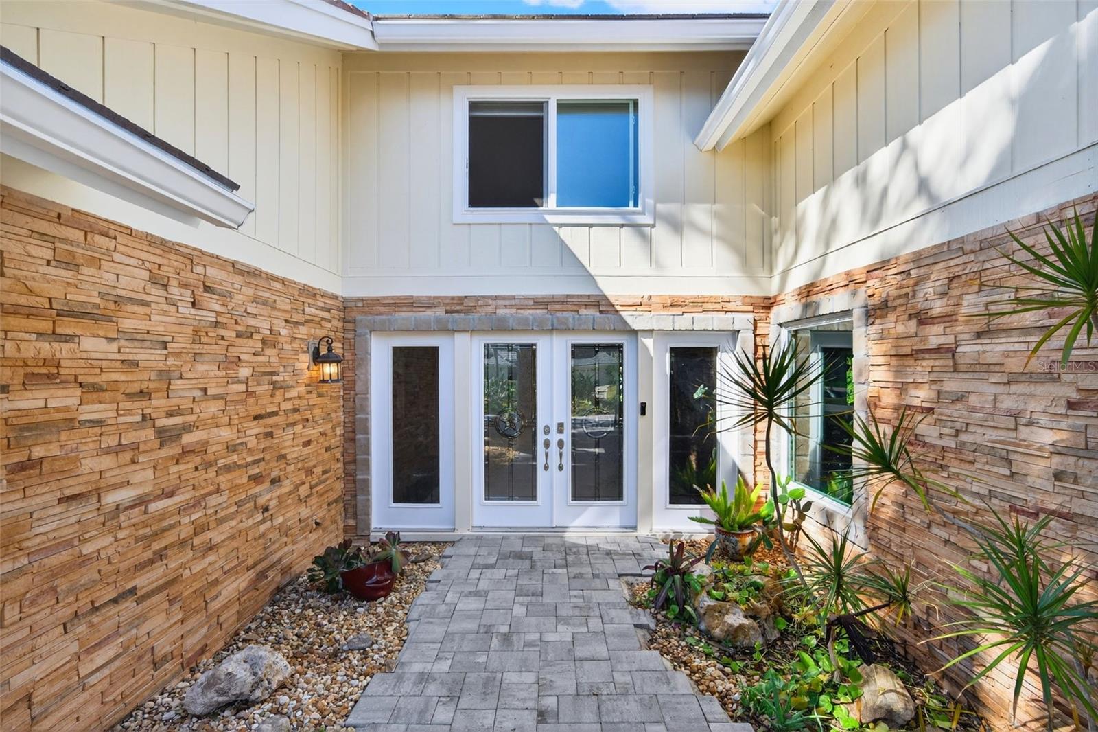RIVERVIEW LANDINGS - Residential