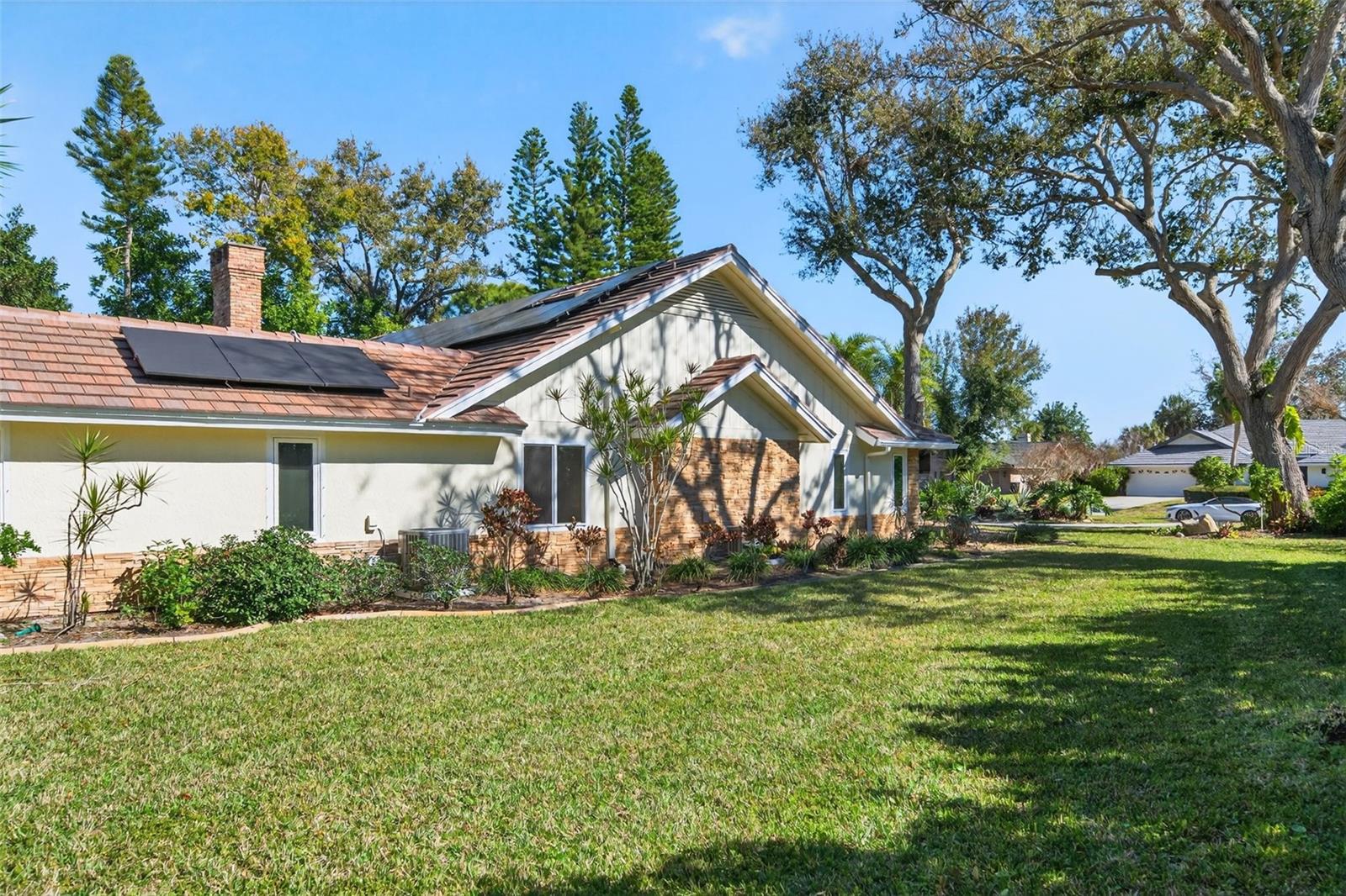 RIVERVIEW LANDINGS - Residential