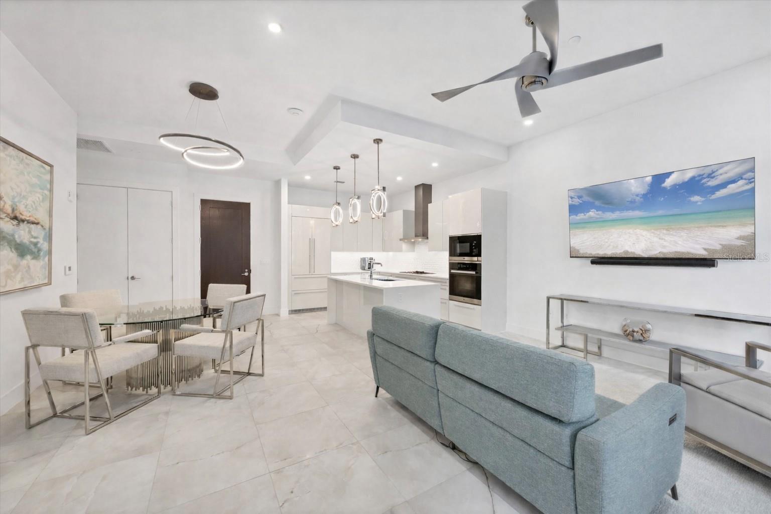 THE DEMARCAY - Residential