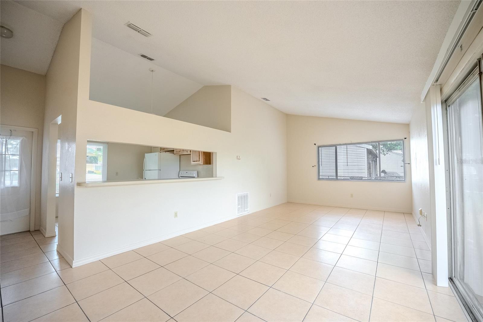 SILVER SPRINGS SHORES - Residential