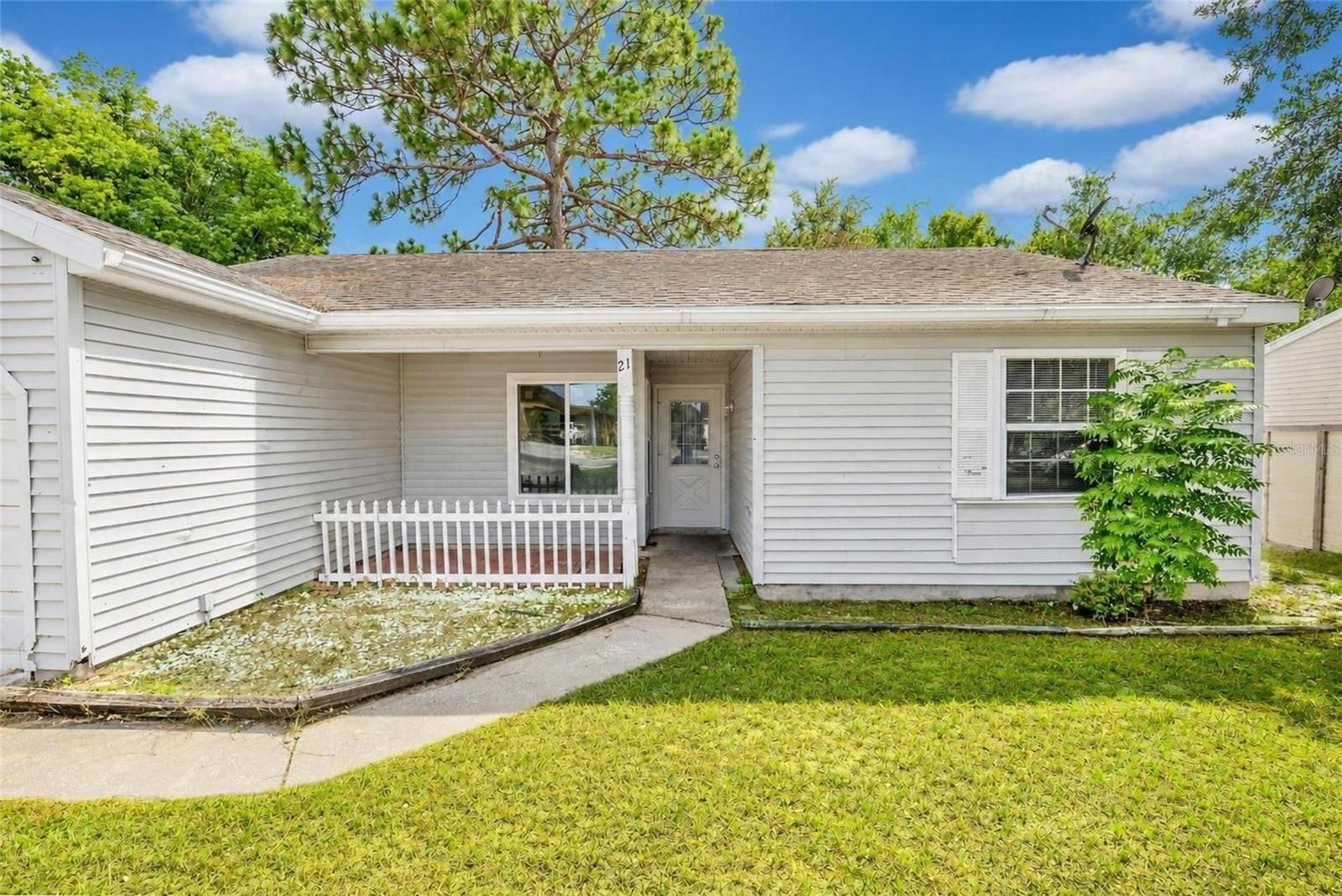SILVER SPRINGS SHORES - Residential