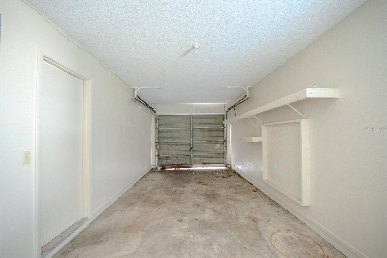 SILVER SPRINGS SHORES - Residential