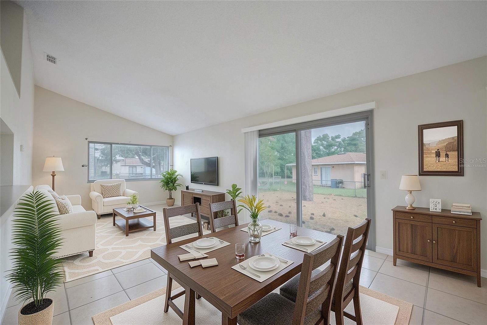 SILVER SPRINGS SHORES - Residential