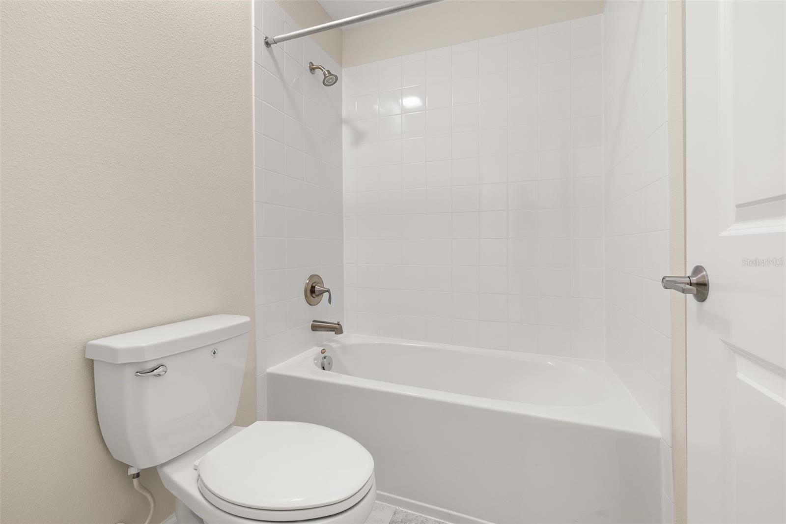 HANOVER LAKES PH 1 - Residential