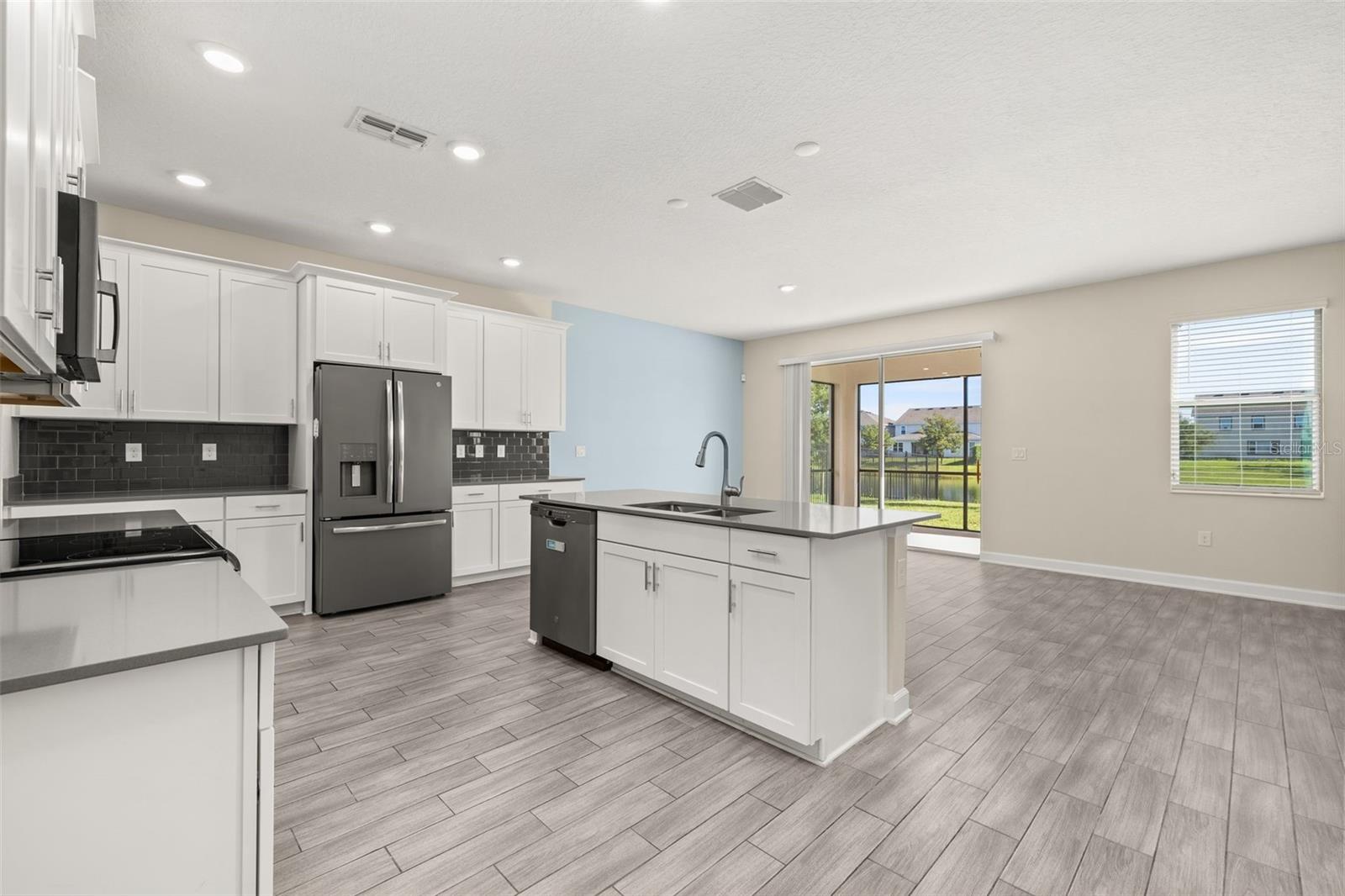 HANOVER LAKES PH 1 - Residential