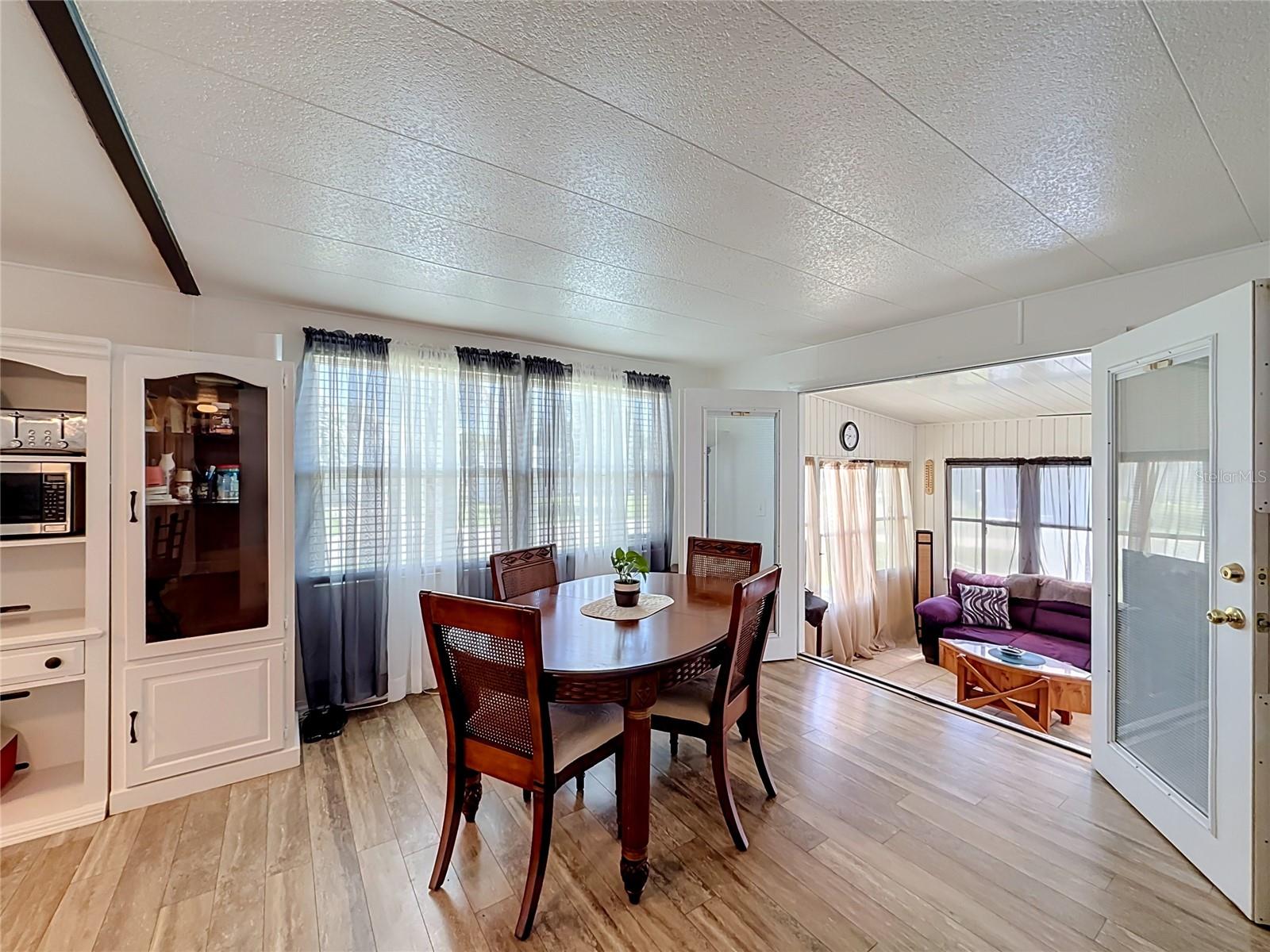 TAVARES LAKE FRANCES ESTATES - Residential
