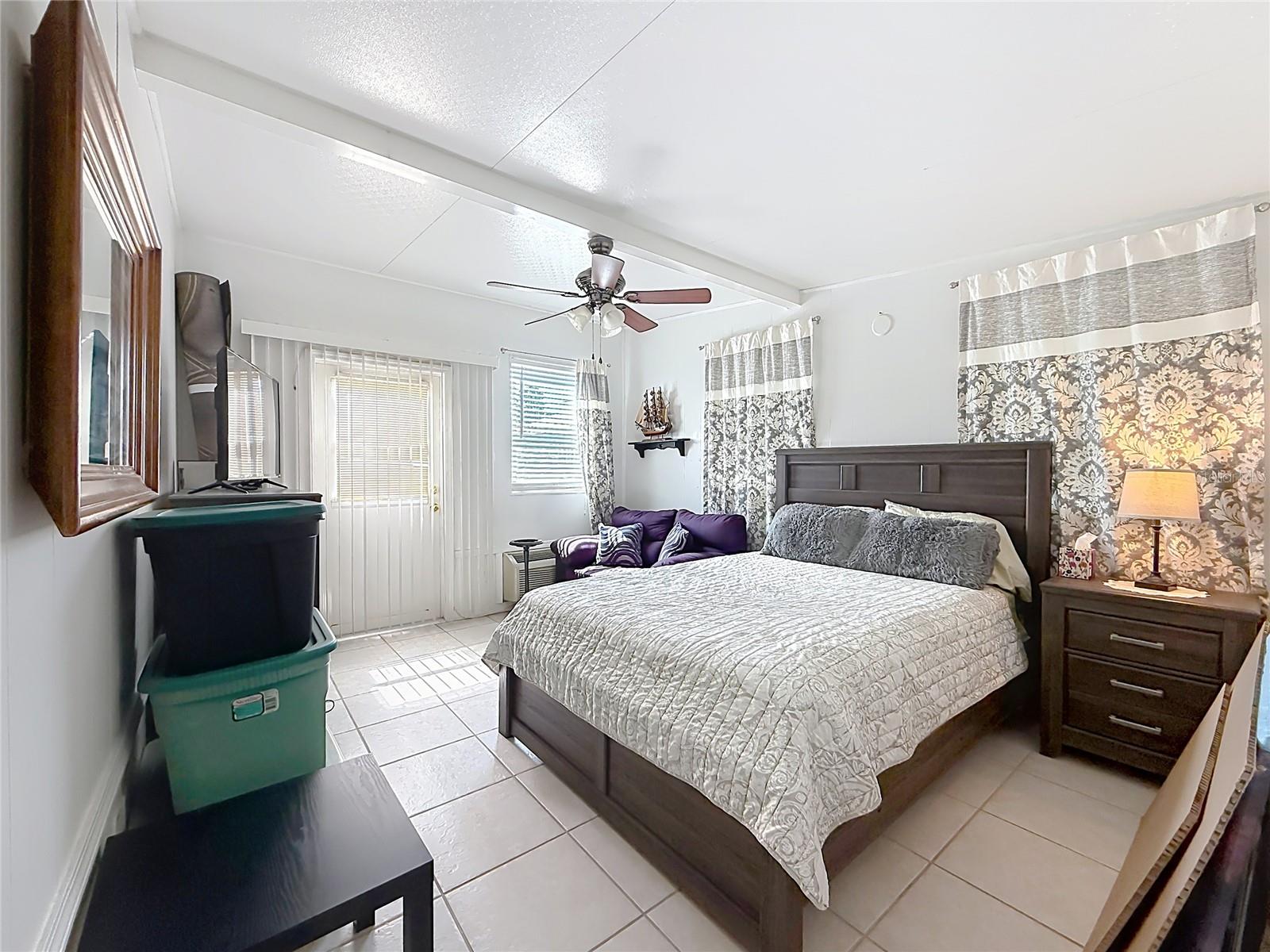 TAVARES LAKE FRANCES ESTATES - Residential