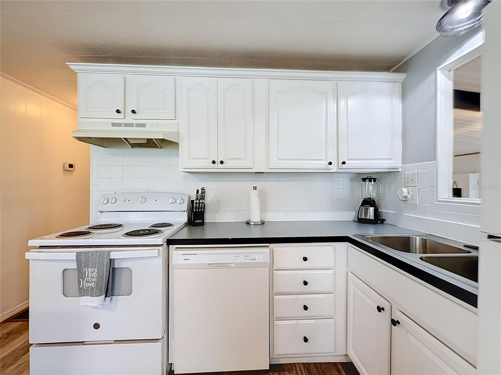 TAVARES LAKE FRANCES ESTATES - Residential