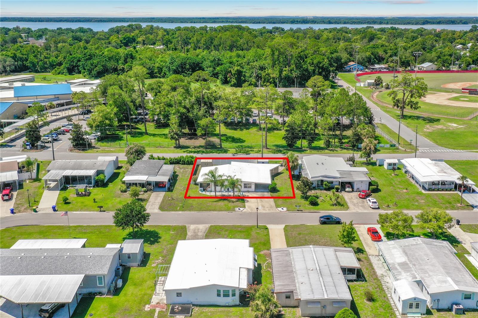 TAVARES LAKE FRANCES ESTATES - Residential