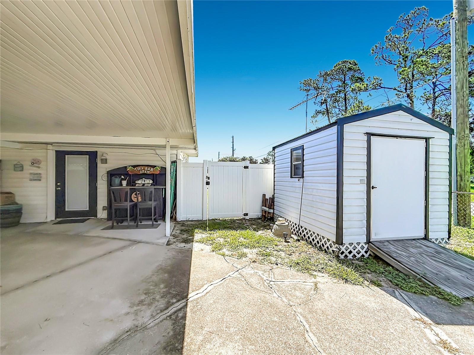 TAVARES LAKE FRANCES ESTATES - Residential