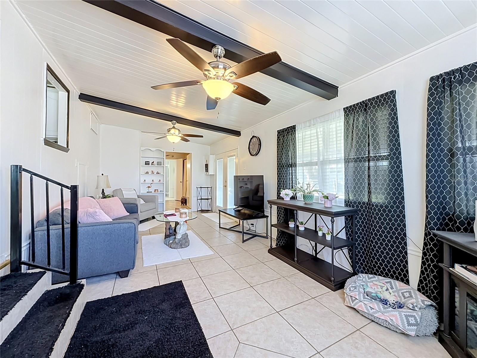 TAVARES LAKE FRANCES ESTATES - Residential