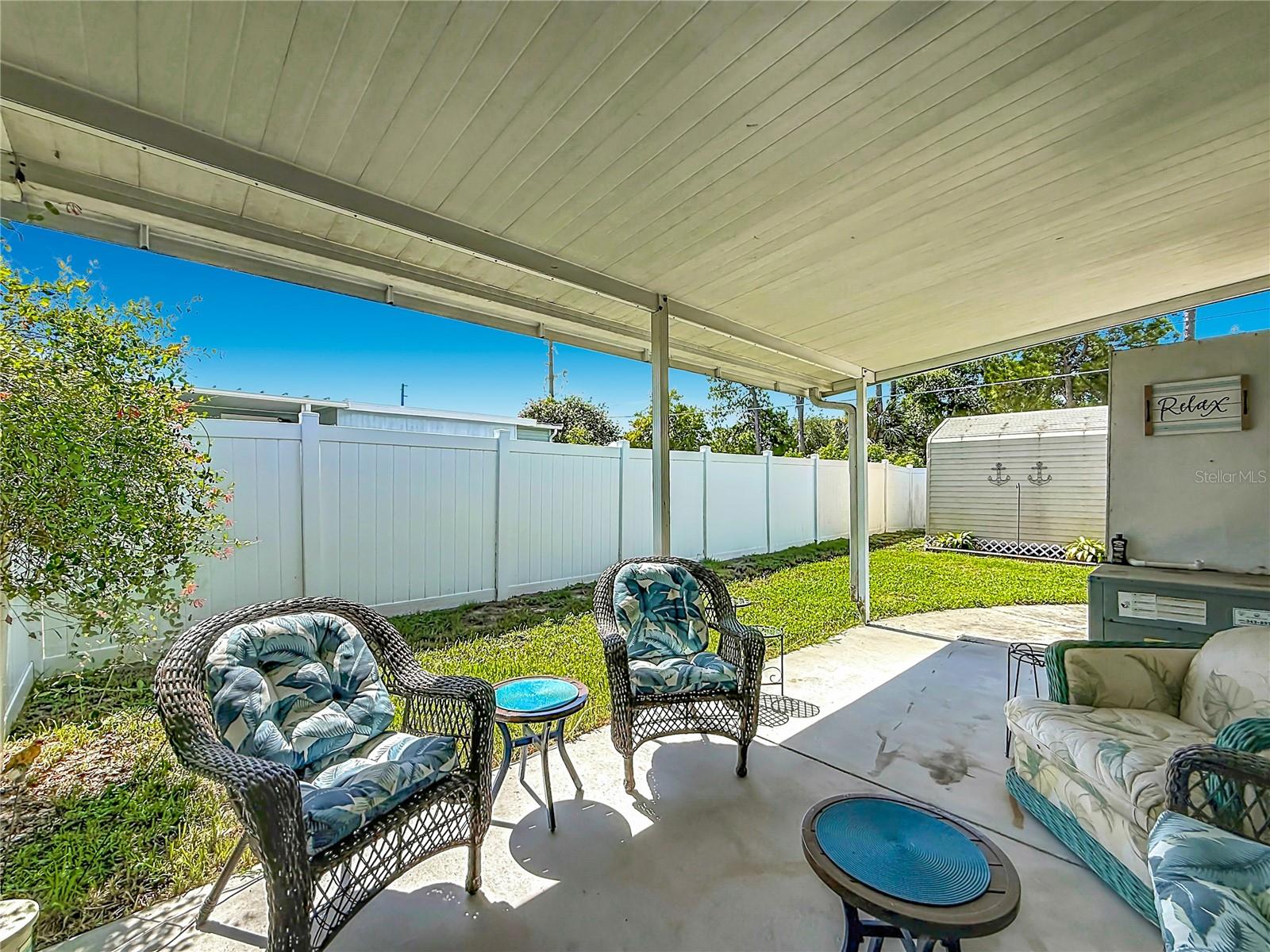 TAVARES LAKE FRANCES ESTATES - Residential