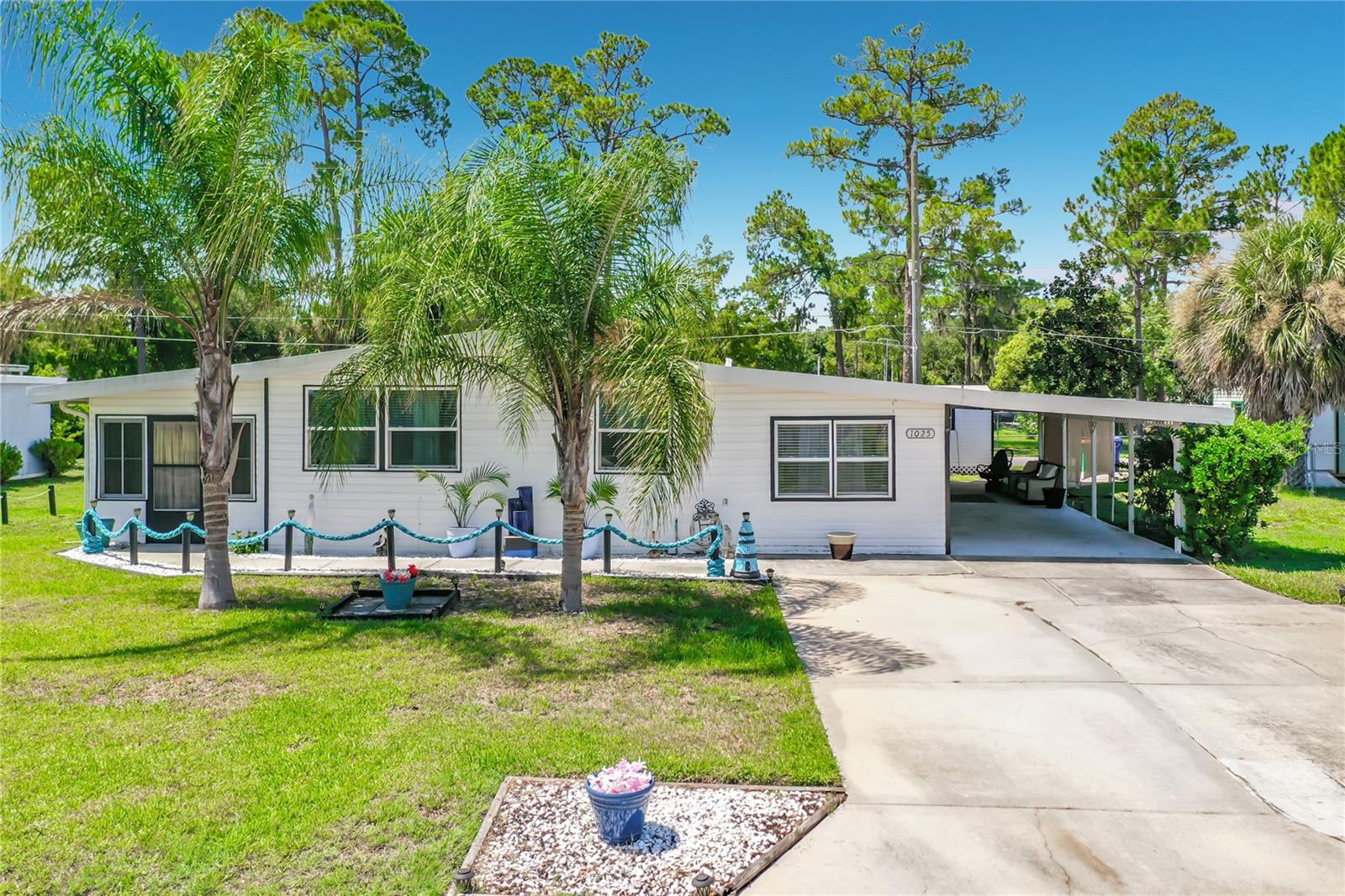 TAVARES LAKE FRANCES ESTATES - Residential