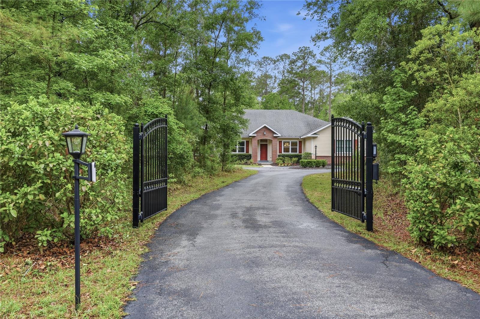 BARRINGTON PARK - Residential