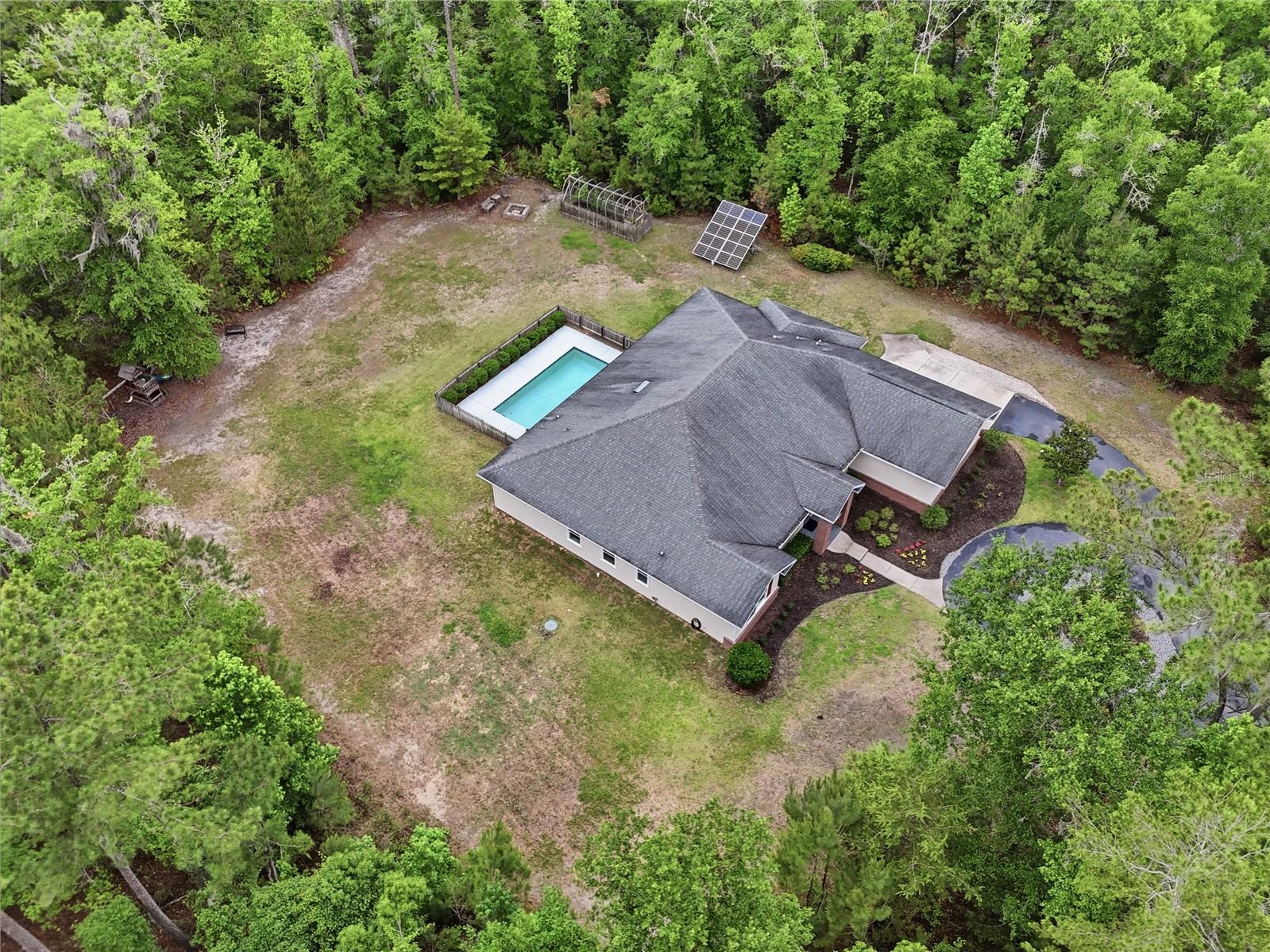 BARRINGTON PARK - Residential