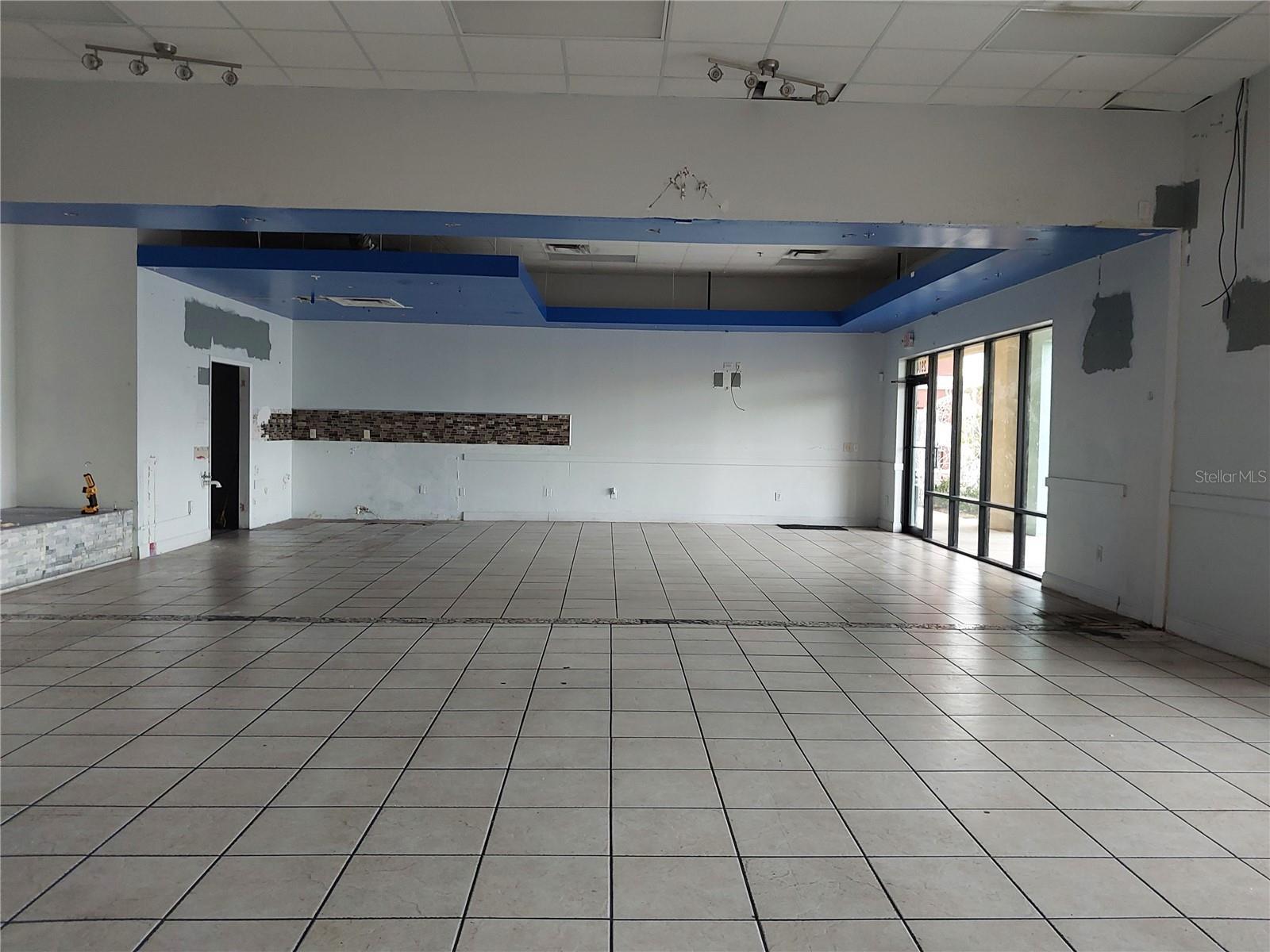 Second-generation restaurant space available in a prime Kissimmee location on Pleasant Hill Road. Offering 3,000 sqft. Previously built out for restaurant use, this space offers a functional layout, excellent visibility, ample parking, and strong daily traffic. Surrounded by established residential communities and retail, it’s an ideal opportunity for a variety of restaurant or café concepts.