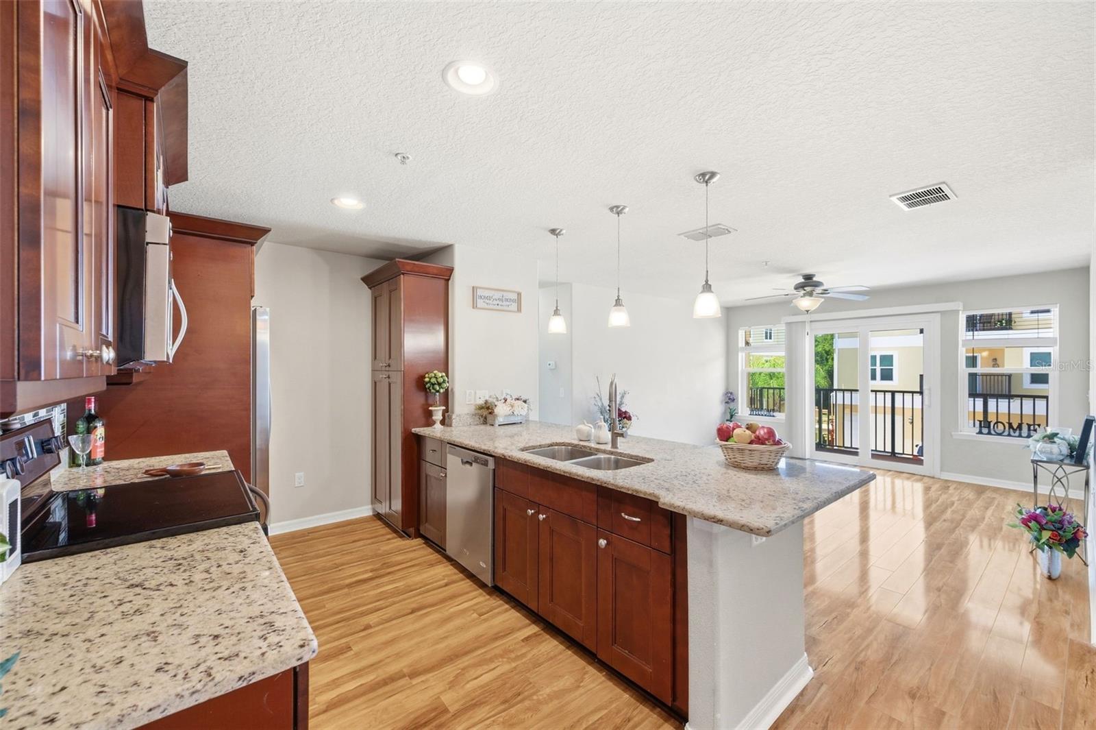 REGENCY PALMS CONDOS - Residential
