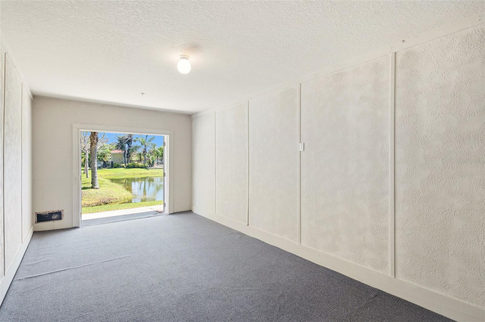 REGENCY PALMS CONDOS - Residential