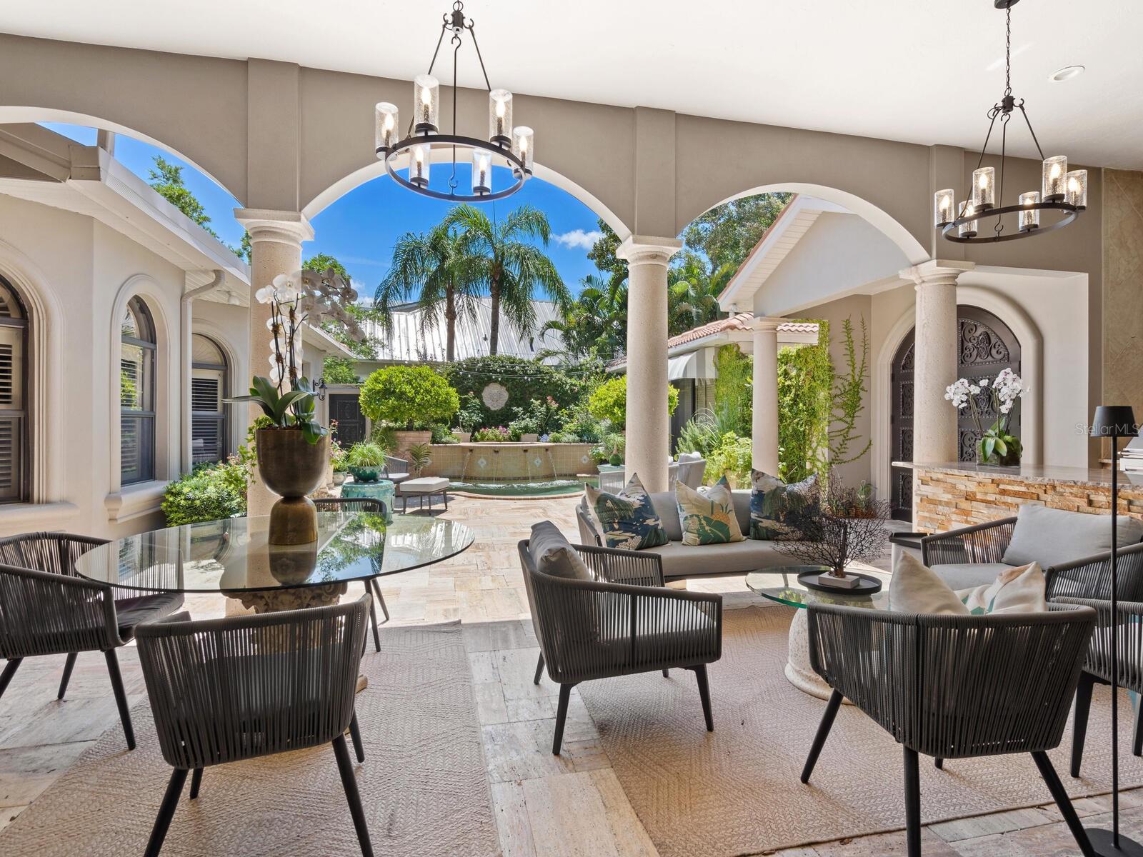 PARADISE SHORES - Residential