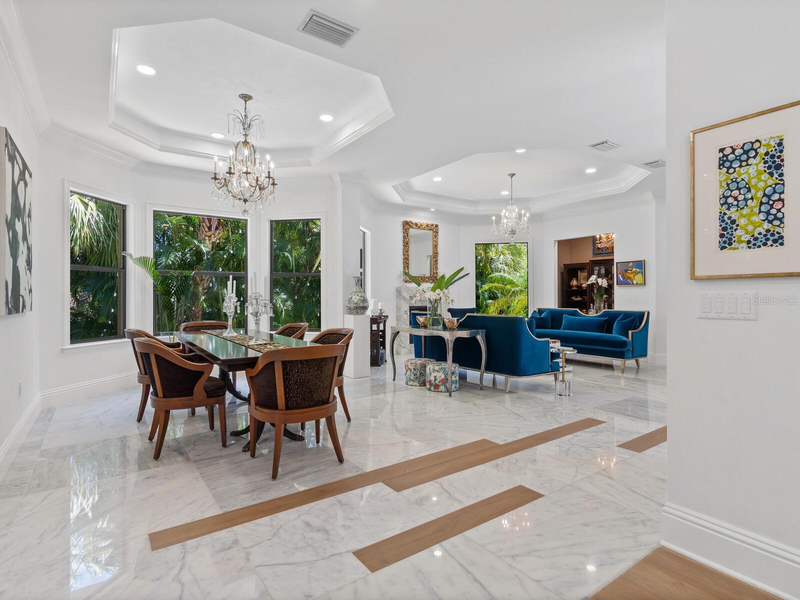PARADISE SHORES - Residential
