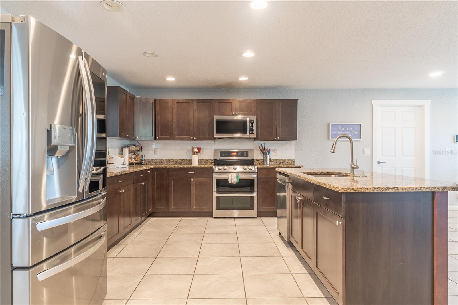 PINELLAS GROVES - Residential