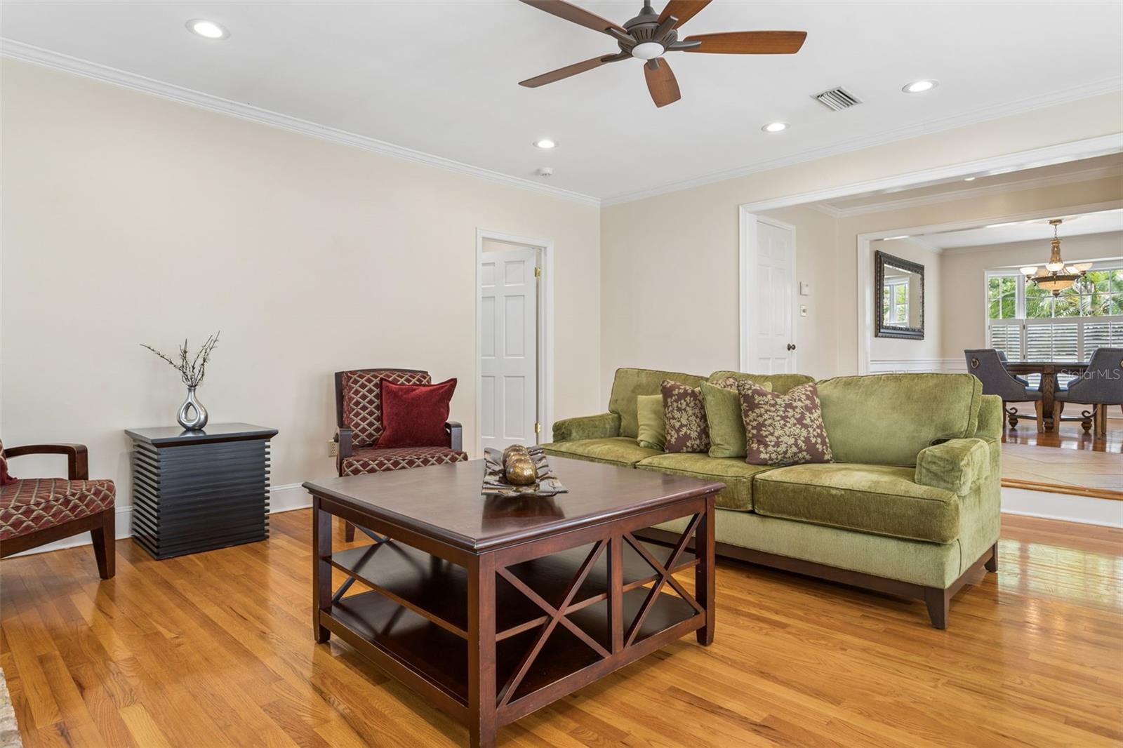 MARYLAND MANOR REV - Residential