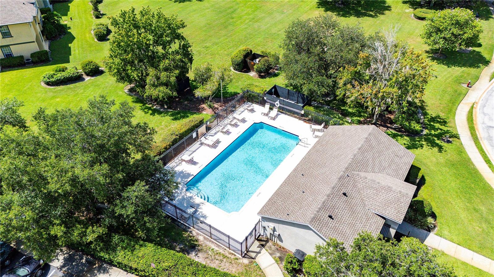 SADDLE CREEK MANOR - Residential
