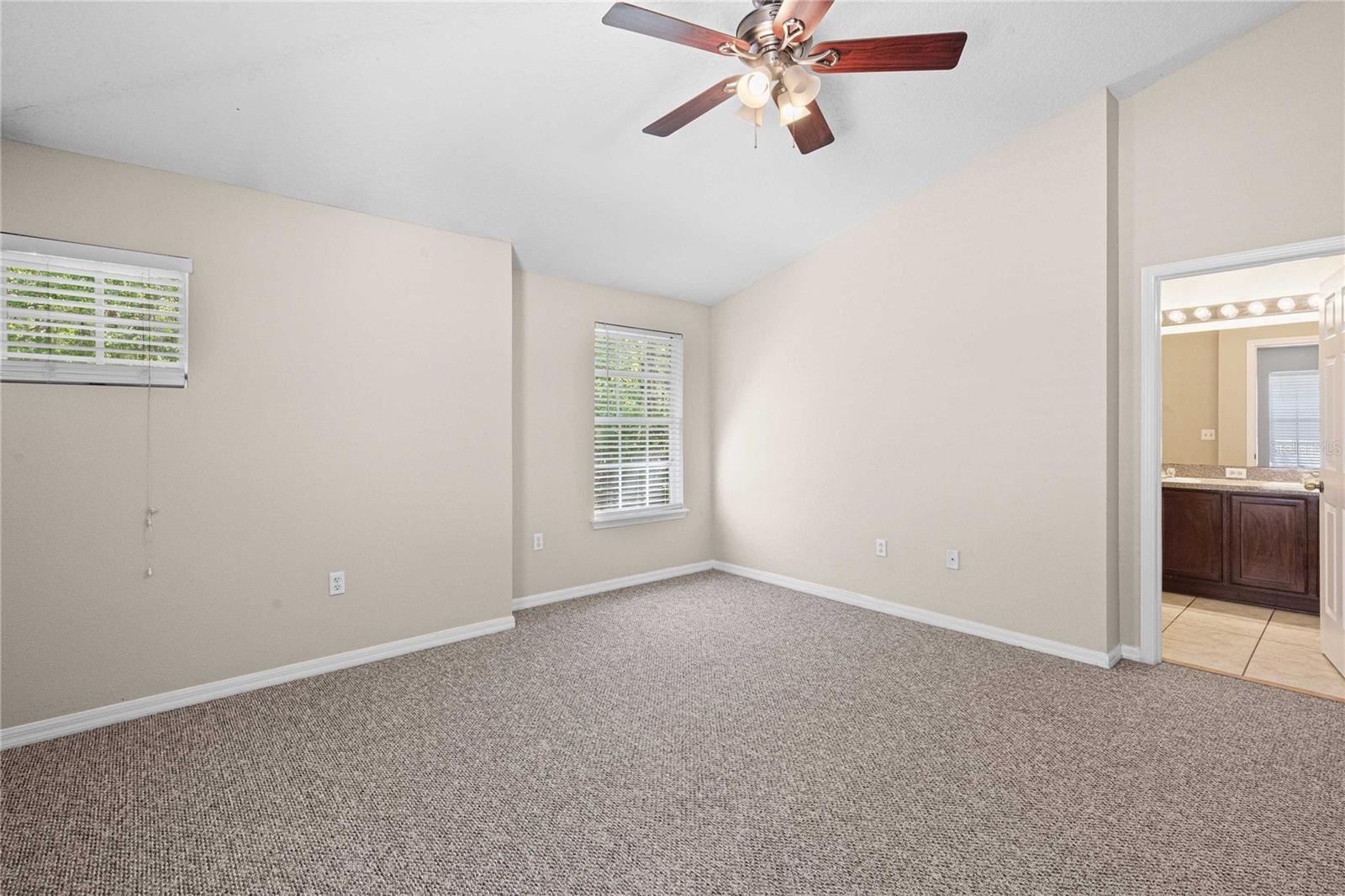 SADDLE CREEK MANOR - Residential