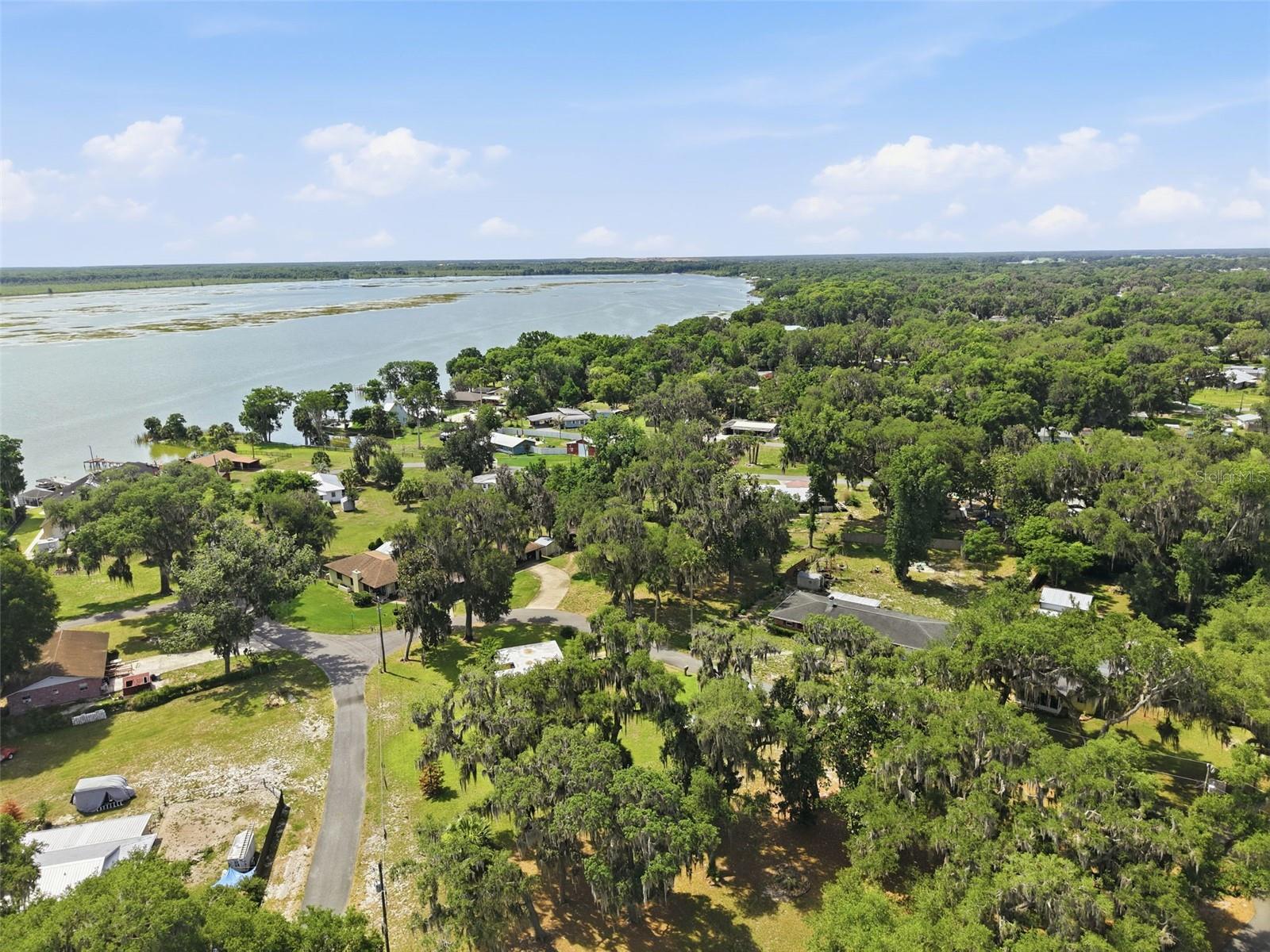 TRACYS POINT - Residential