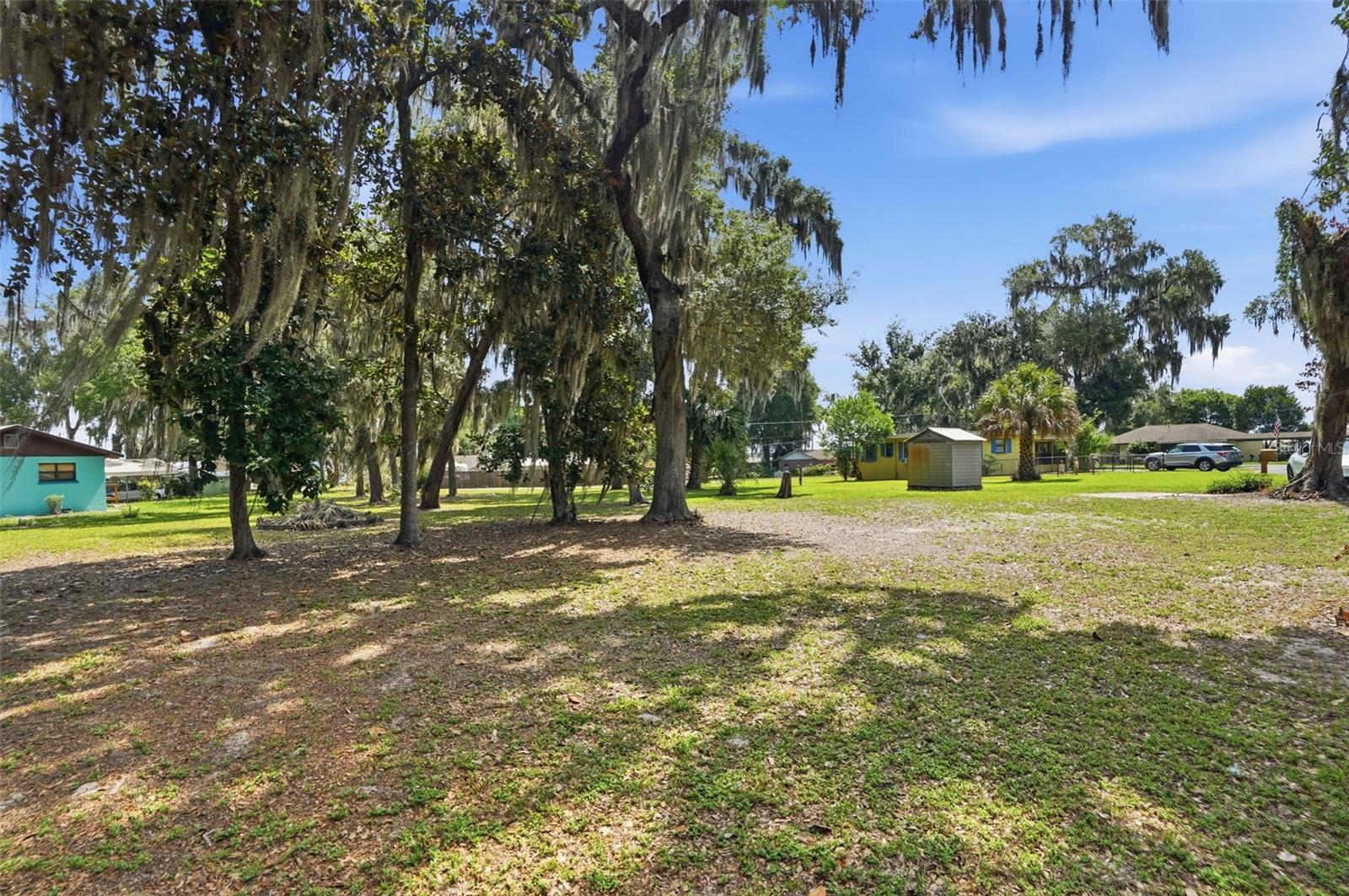 TRACYS POINT - Residential
