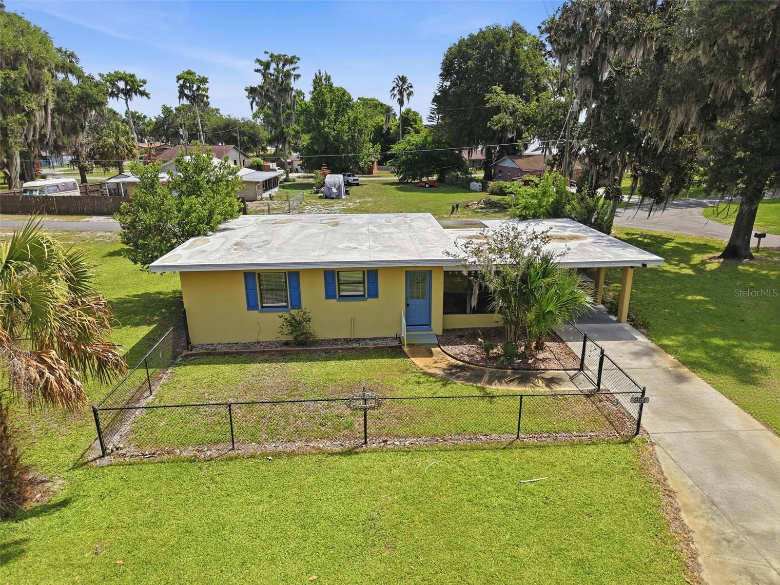 TRACYS POINT - Residential