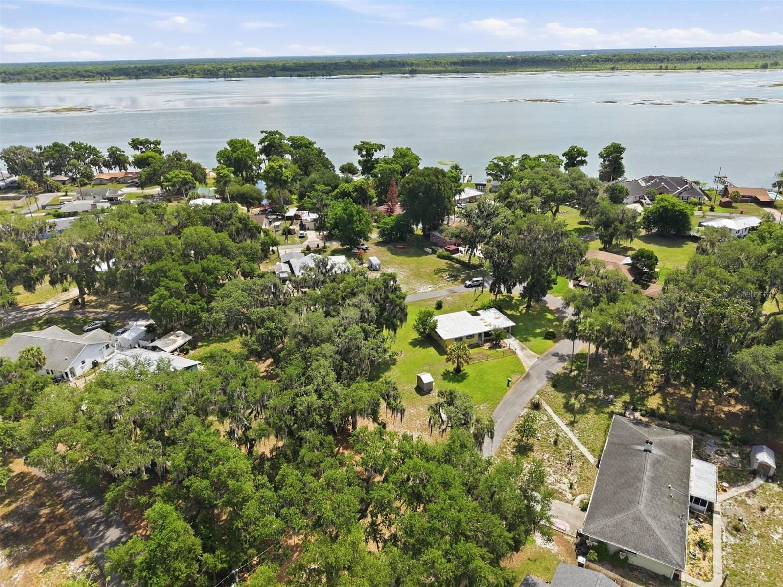 TRACYS POINT - Residential