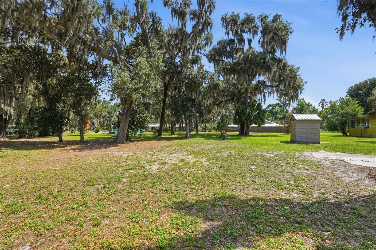 TRACYS POINT - Residential
