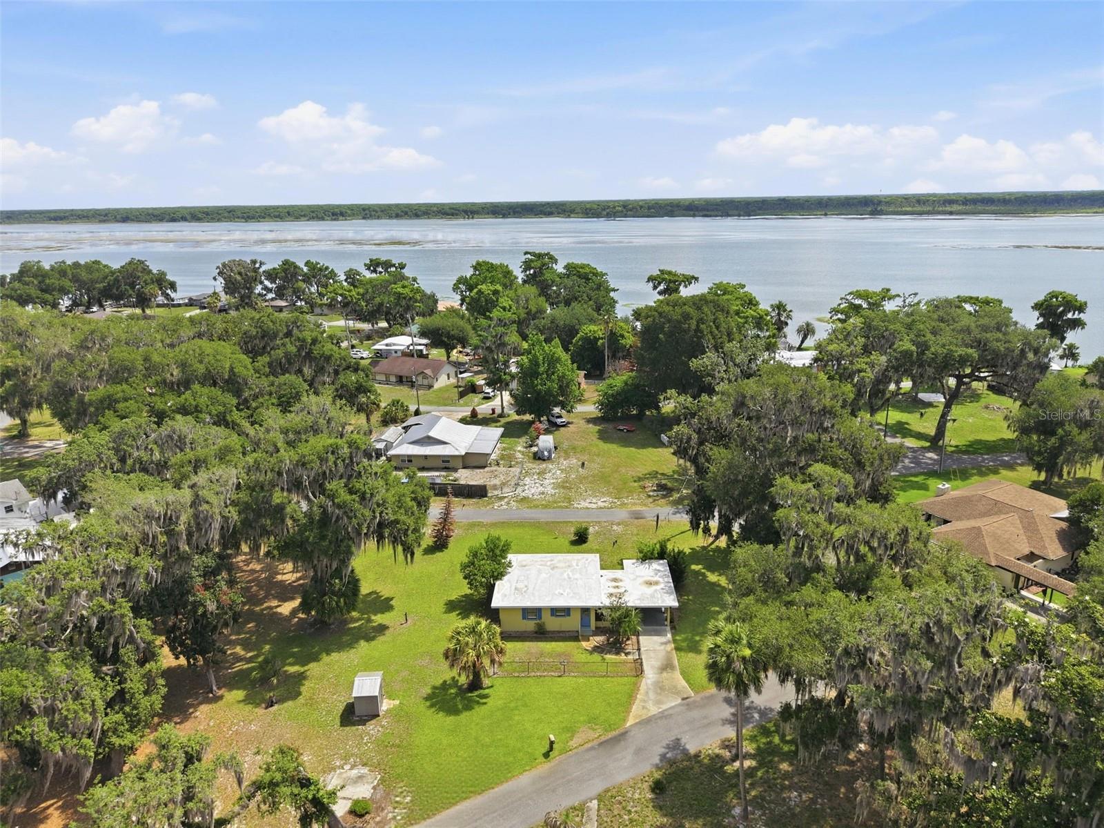 TRACYS POINT - Residential