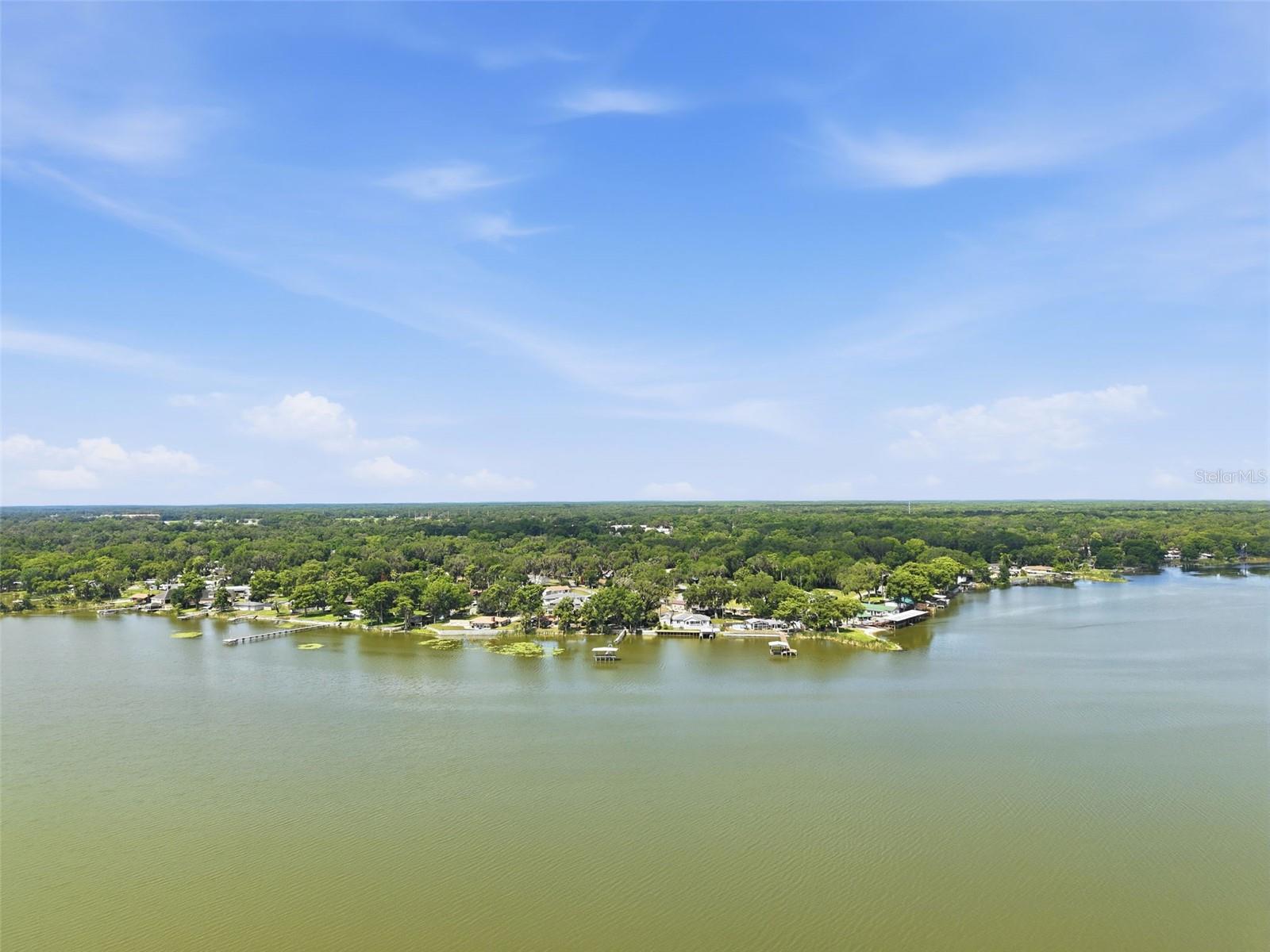 TRACYS POINT - Residential