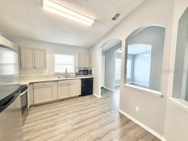 DELTONA LAKES UNIT 17 - Residential Lease