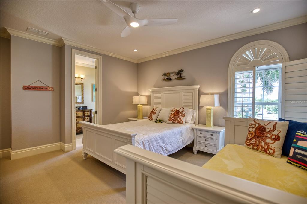 COUNTRY CLUB SHORES SEC 01 - Residential