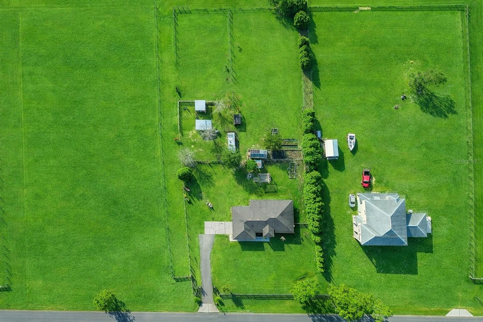DOUBLE DIAMOND 02 - Residential
