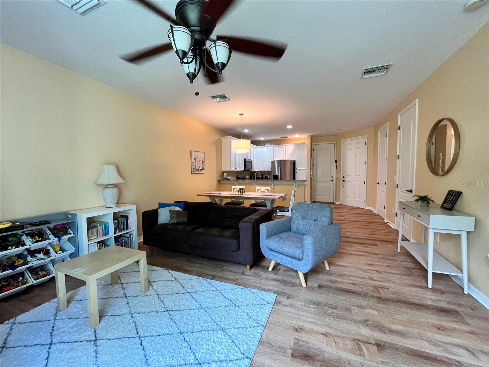 ISLES OF OVIEDO - Residential Lease