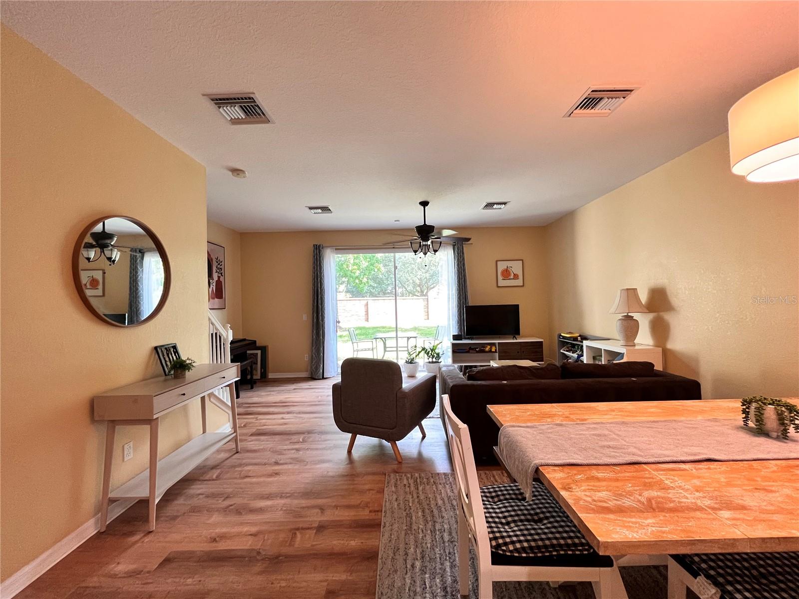 ISLES OF OVIEDO - Residential Lease