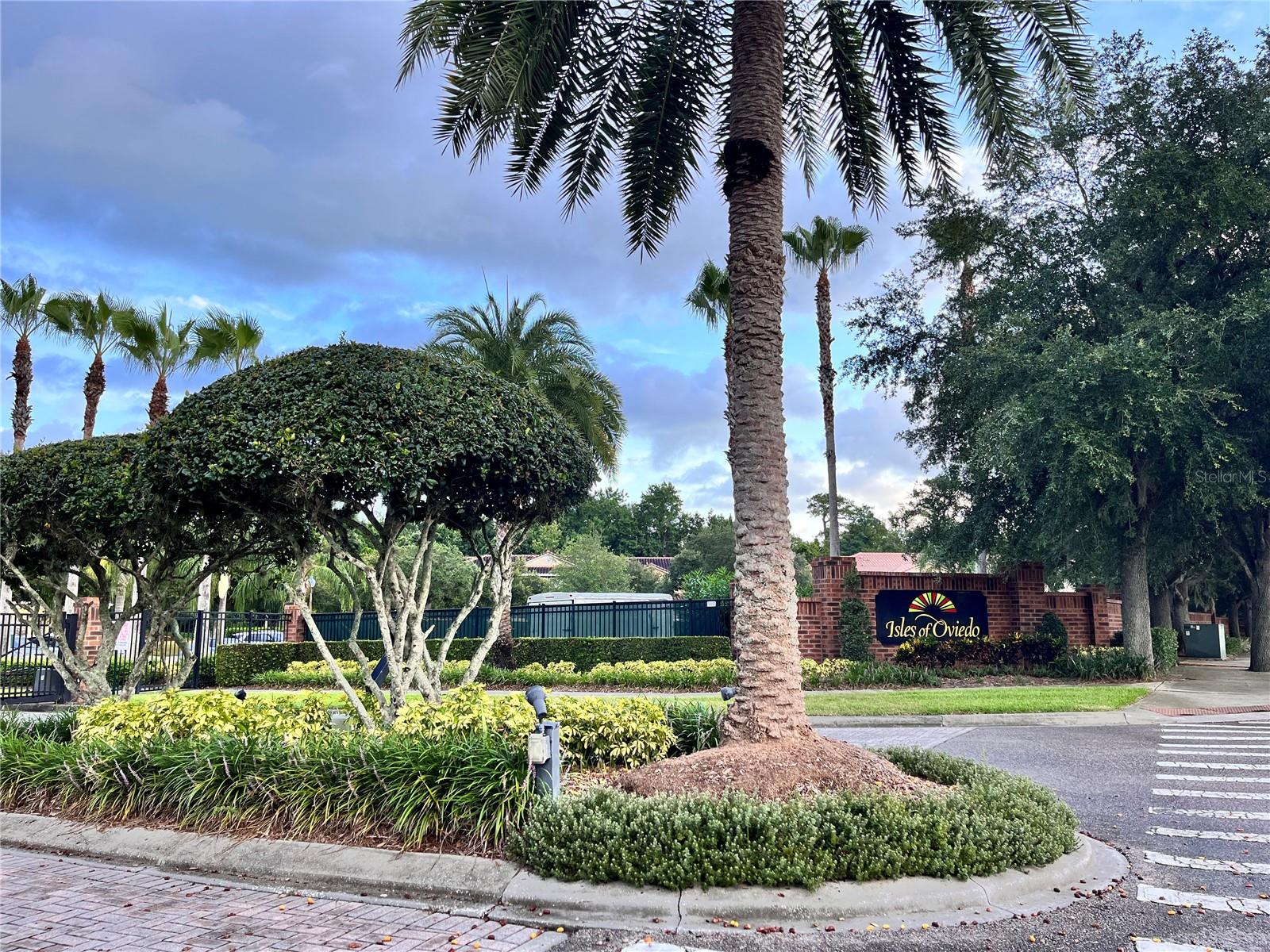 ISLES OF OVIEDO - Residential Lease