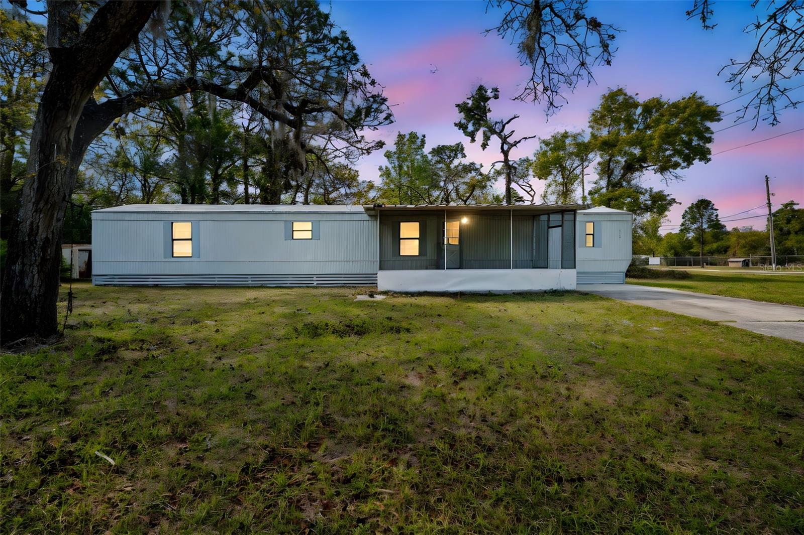 HOLIDAY ACRES UNIT 01 - Residential